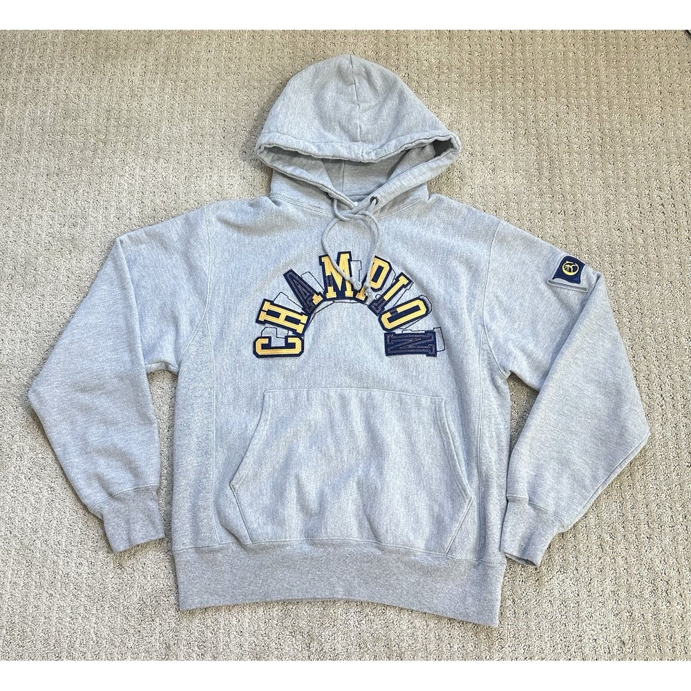 Champion Sweatshirt Reverse Weave Hoodie Men's Medium Arch Logo Patch Pullover